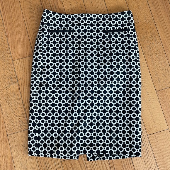 Marks & Spencer pencil skirt UK 10/US 12 - Picture 2 of 3